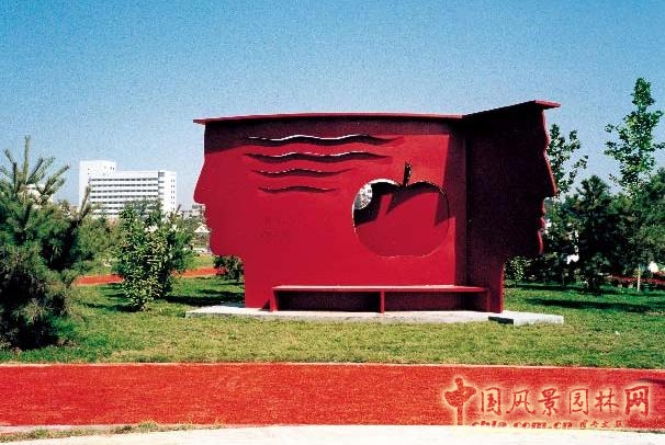 劉秀晨 綠色的云 北京 國際雕塑園 中國風(fēng)景園林網(wǎng)