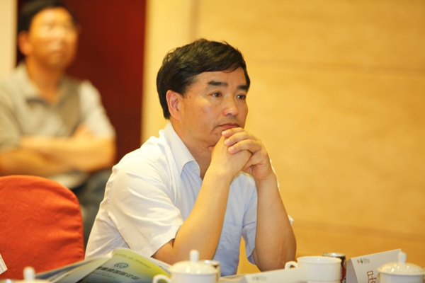 居閱時(shí)教授參加第二屆國學(xué)造園主題論壇