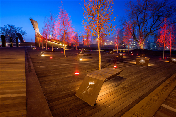 加拿大Poppy Plaza紀念廣場(chǎng)景觀(guān)設計