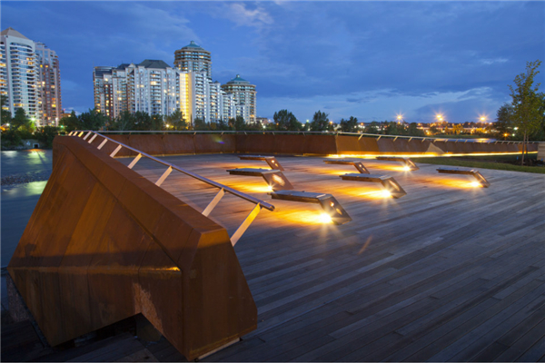 加拿大Poppy Plaza紀念廣場(chǎng)景觀(guān)設計