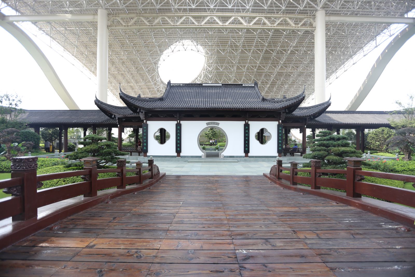 2016園冶杯專(zhuān)業(yè)獎參賽項目：杭州國際博覽中心屋面園林綠化工程
