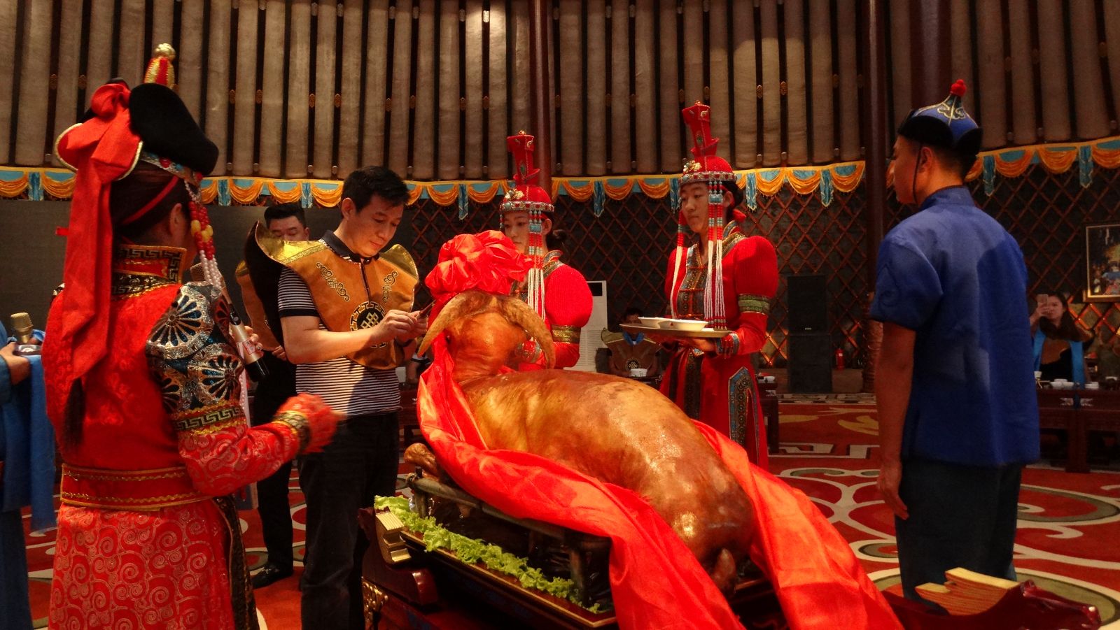 2016園冶杯專(zhuān)業(yè)獎參賽項目:塔拉艾木格酒店及景觀(guān)設計方案