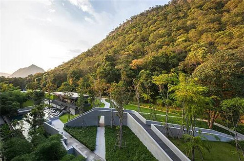 TROP作品：雨林邊緣的度假村住宅景觀(guān)設計