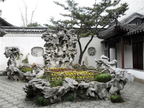 中式園林中的景觀(guān)小品