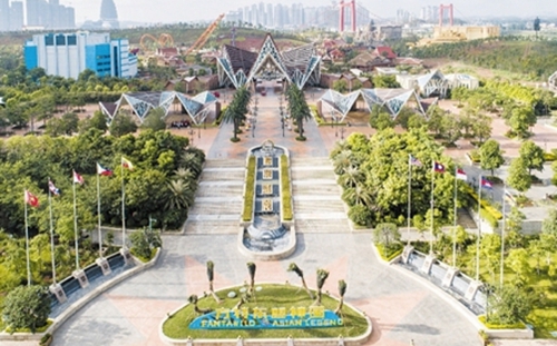 廣西旅游發(fā)展成就采風(fēng)活動(dòng)走進(jìn)南寧