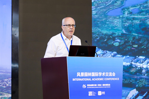 Justin Abbott：水設計——通過(guò)整合藍、綠、灰色基礎設施提高城市韌性